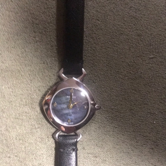 Tissot women’s watch - Picture 7 of 8